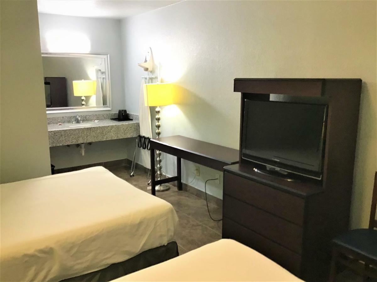 Hwy 59 Motel Laredo Medical Center Εξωτερικό φωτογραφία